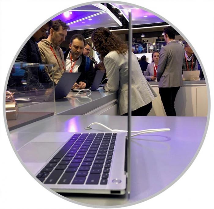 Imagen adjunta: huawei-matebook-x-pro-lateral.jpg